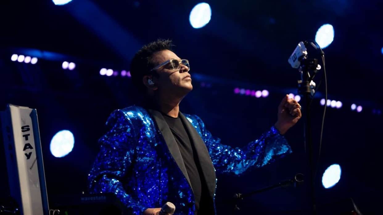 AR Rahman Top ten Best Songs List jai ho jiya jale ramata jogi kun faya kun chaiyaan chaaiyan
