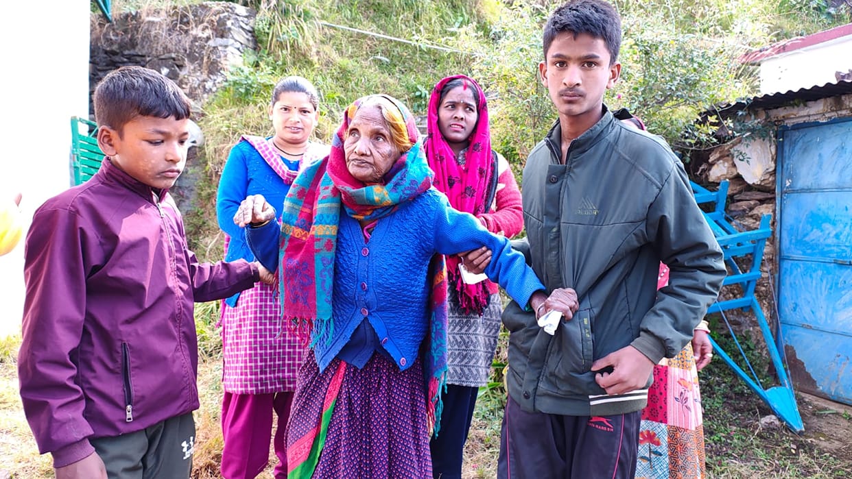 Kedarnath By Election 2024 Voting Today Live Updates Uttarakhand News in Hindi