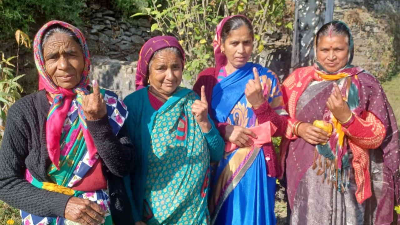 Kedarnath By Election 2024 Voting Today  Uttarakhand  Watch Photos read All Updates