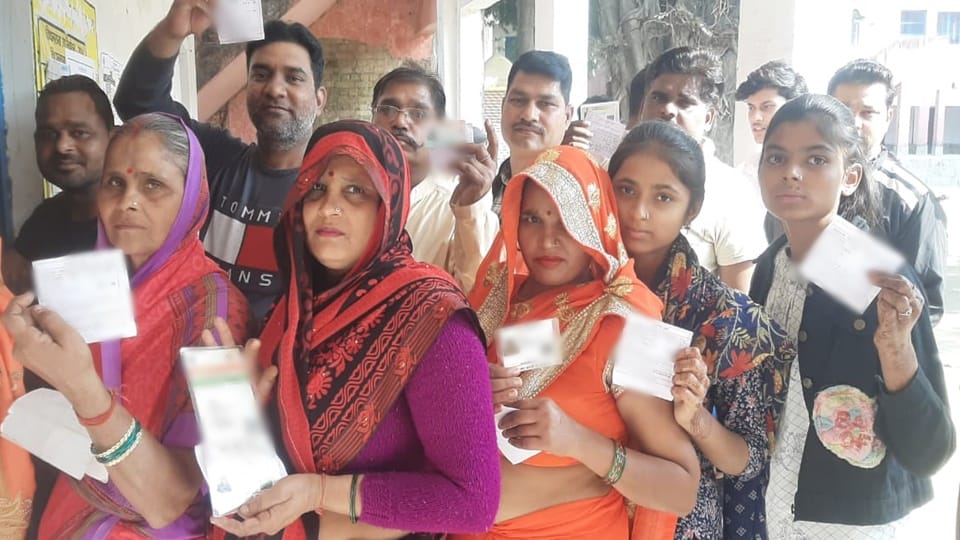 Kundarki By Election Voting Live: 3.84 lakh voters will decide the fate of 12 candidates, tight security