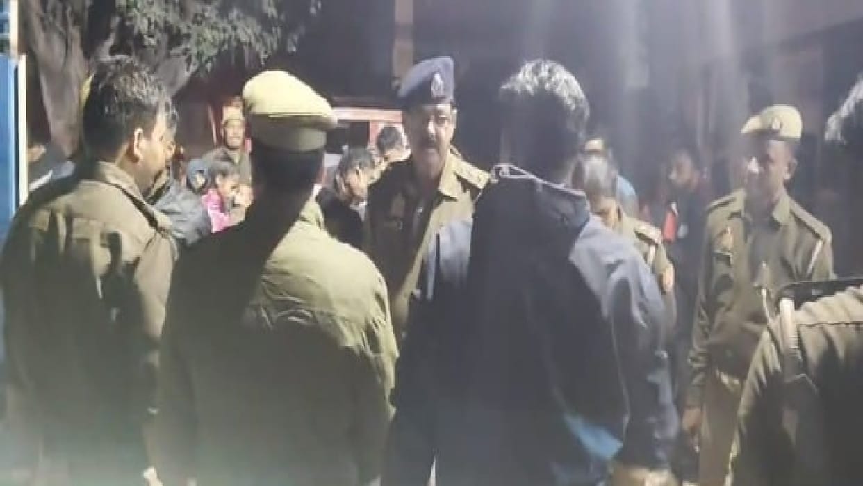 Three youth riding a bike died in collision with an unknown vehicle in Lakhimpur Kheri