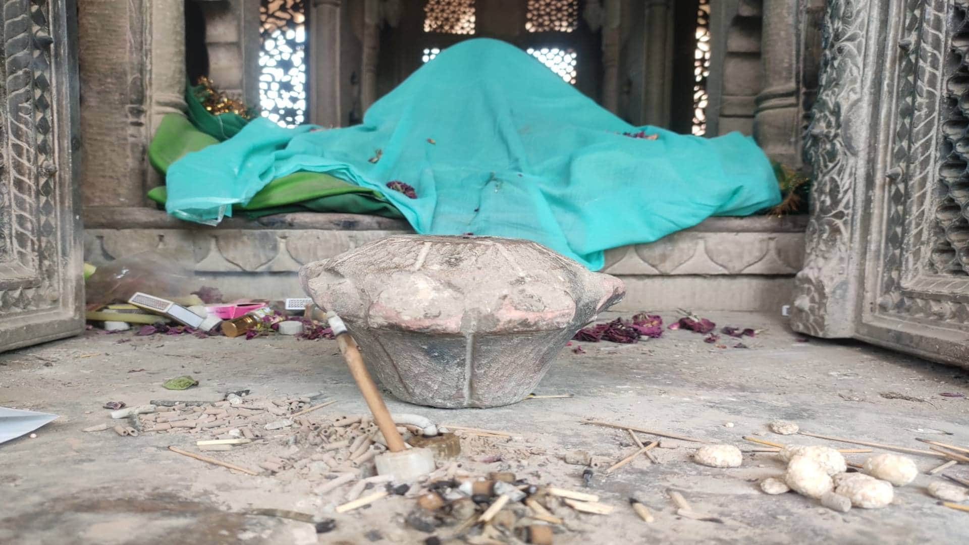 Karauli Kabir Shah Dargah This dargah of Kabir Shah is unique its history is also very interesting