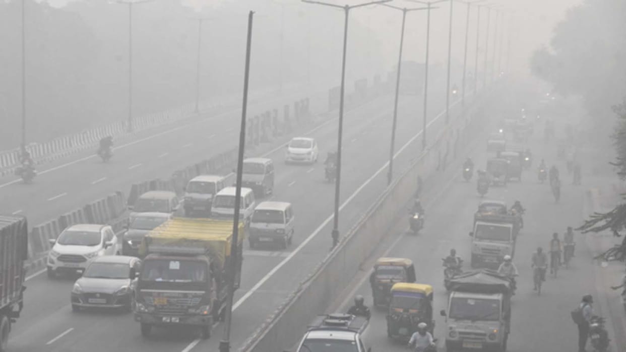 Kanpur: Water sprinkling at metro construction sites is just a formality, air pollution increases