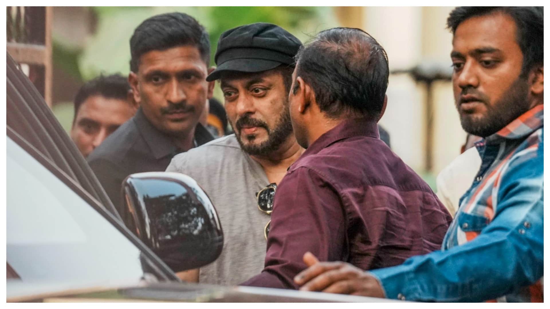 Maharastra Elections 2024 stars vote Salman Khan Akshay Kumar Rajkummar Ranbir Kapoor