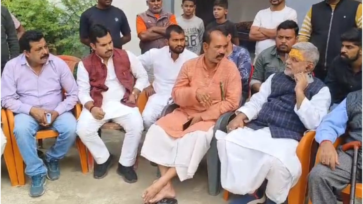 MLC Devendra Singh met Vishal Singh's family in Deoria