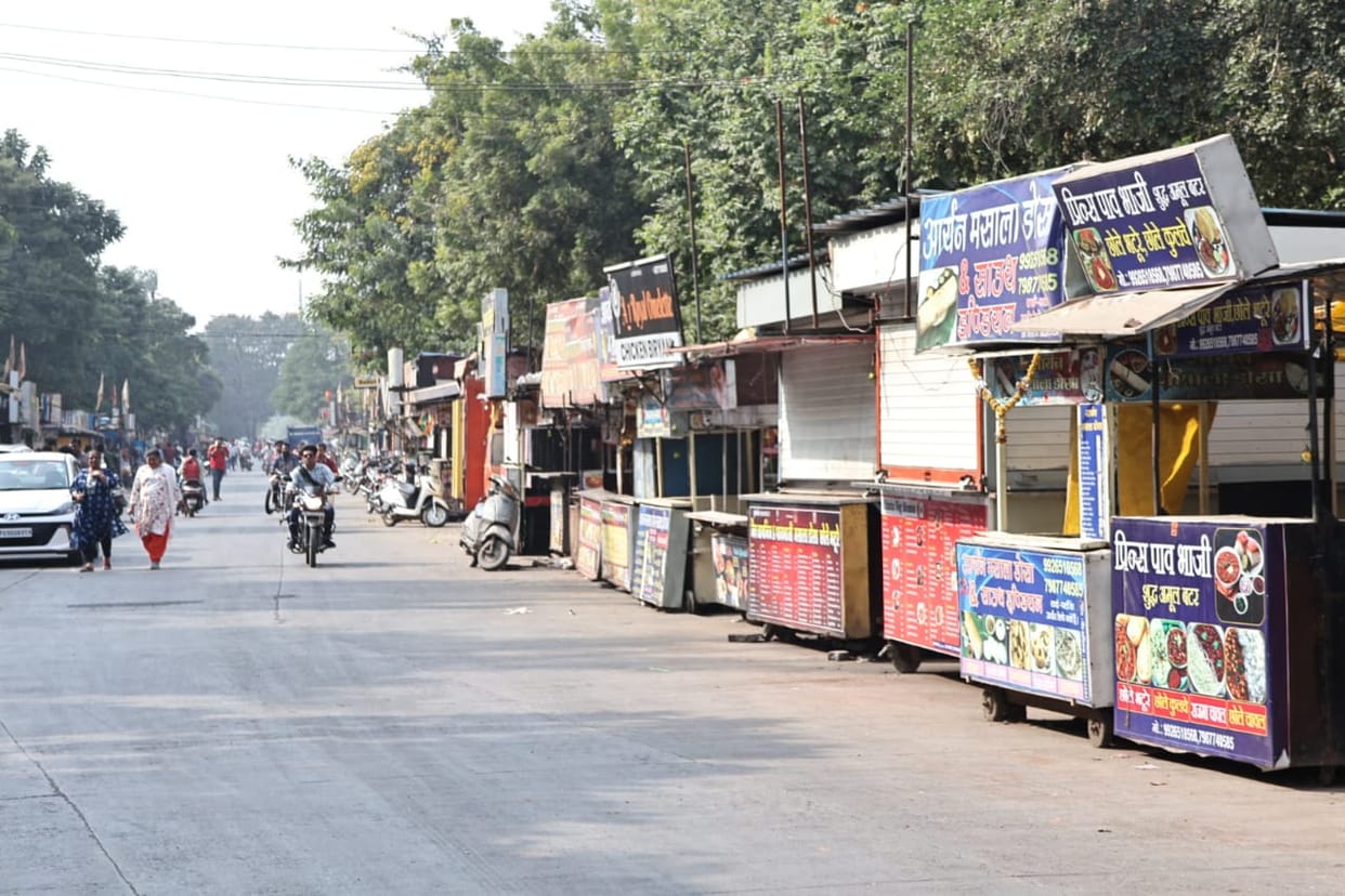 Indore: Announcement made to remove Indore's Vijay Nagar Chowpatty, shopkeepers kept counters closed