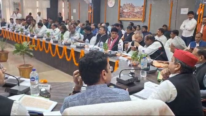 MP Dharmendra meeting officers in Azamgarh Government schemes reviewed answers not received many cases