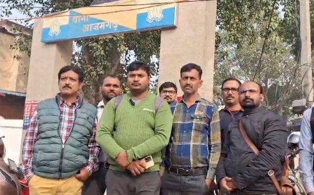 Medical representative beaten up in women hospital victim filed complaint getting threats not doing job