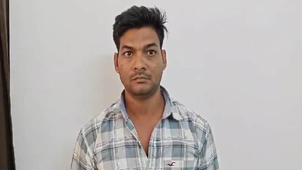 आरोपी युवक