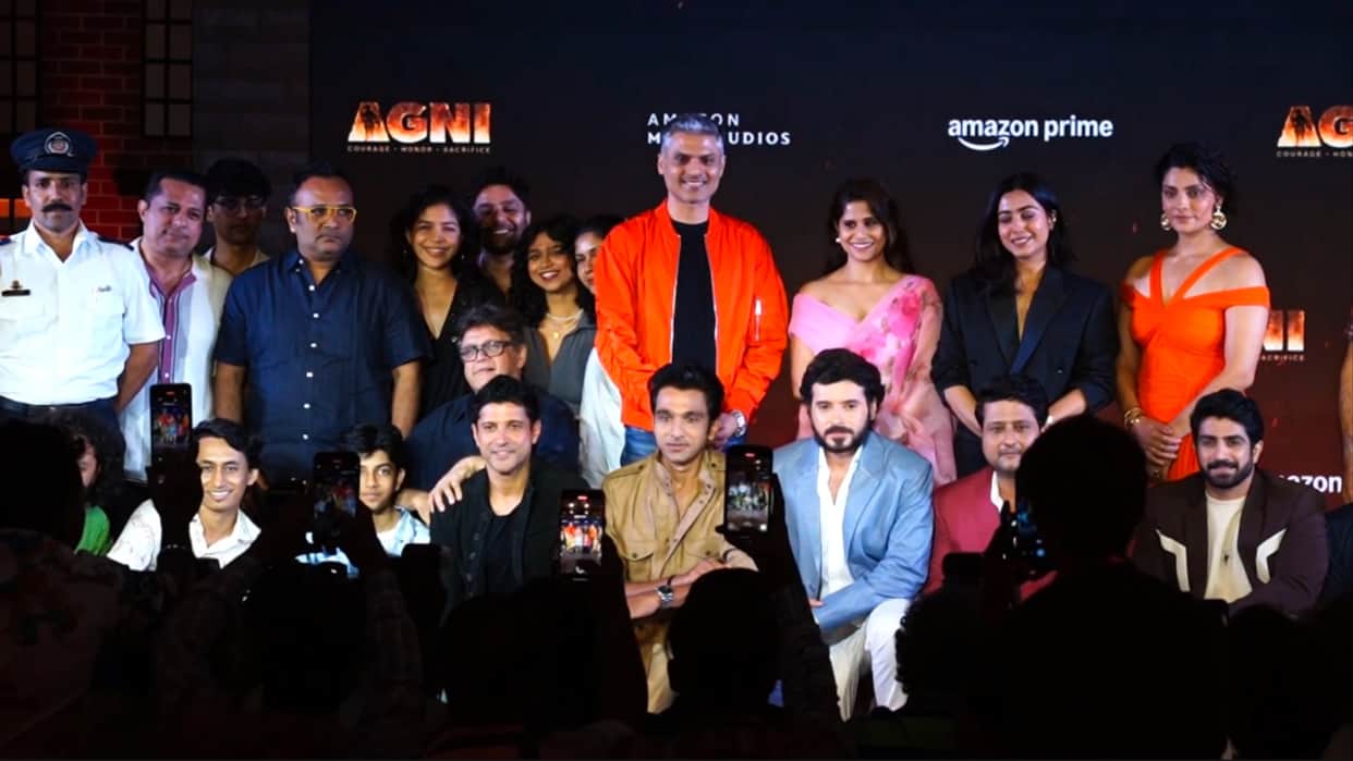 Agni Trailer Launch event farhan akhtar divyendu saiyami kher sai tamhankar and fire fighters participated