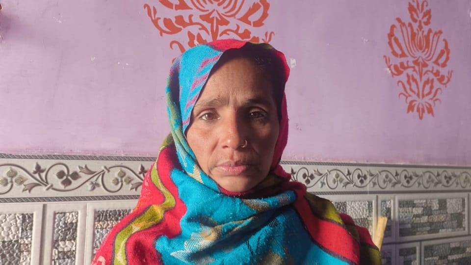 UP News: A village in Baghpat where 300 people are suffering from fever, the health department is losing sleep