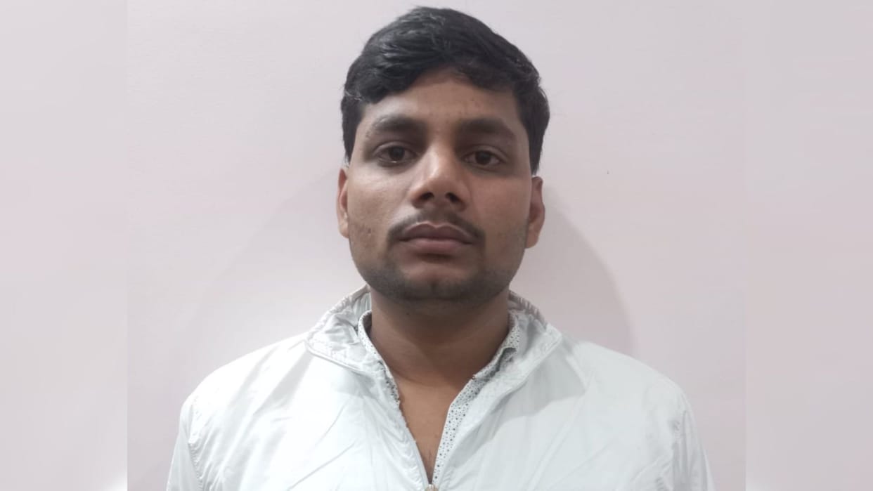 Ballia News rewardee cartridge smuggler gang arrested 750 cartridges Bihar used deceive STF as well