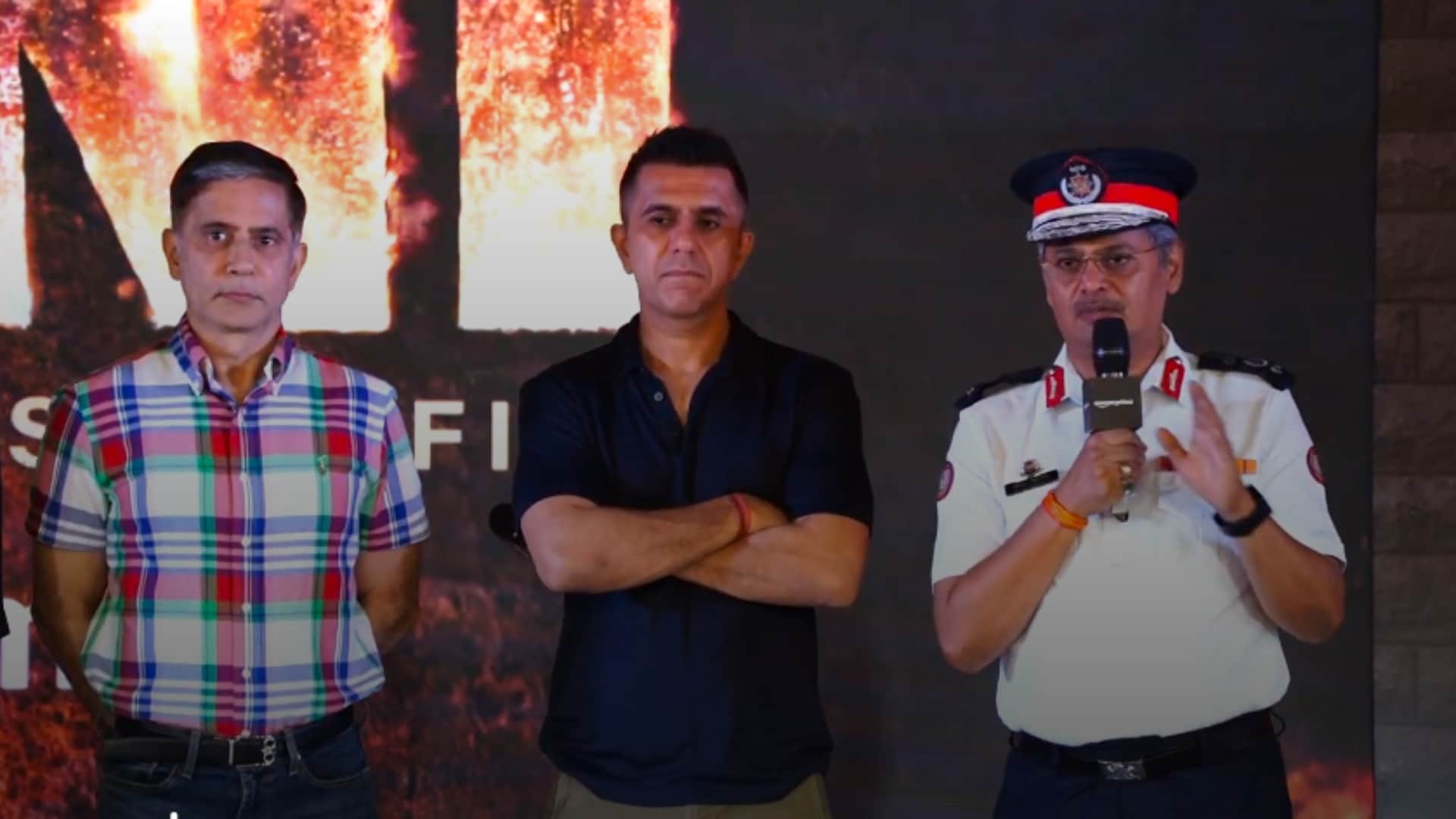 Agni Trailer Launch event farhan akhtar divyendu saiyami kher sai tamhankar and fire fighters participated