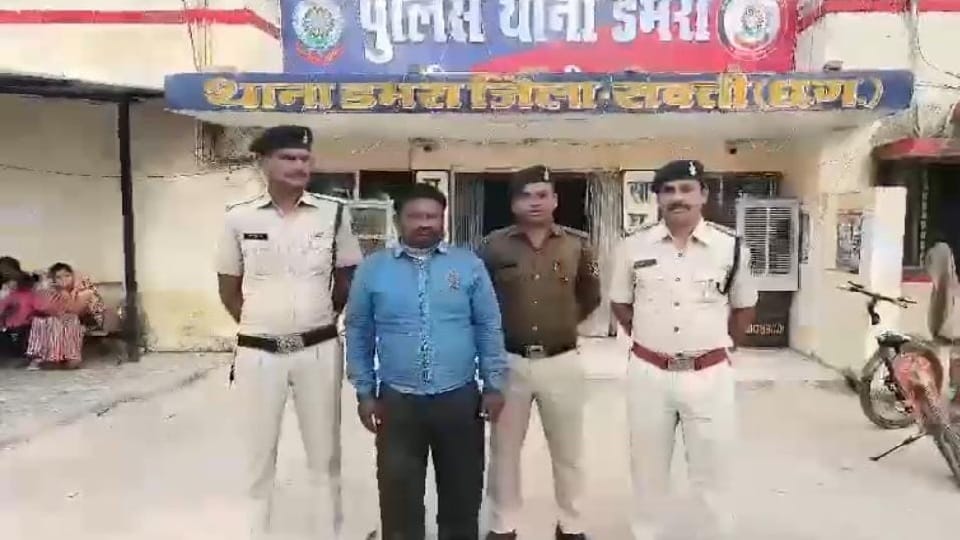 Attempt to steal from jewelery shop in Sakti one accused arrested