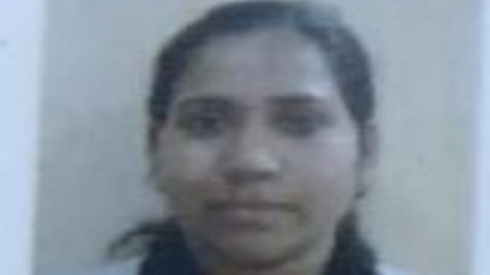 Meerut: Girl cut off by train 20 days before marriage, was returning home after shopping from Delhi