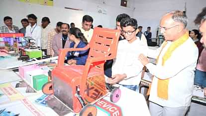 Bhilwara: PHED Minister arrived at the 57th state level science and mathematics environmental exhibition