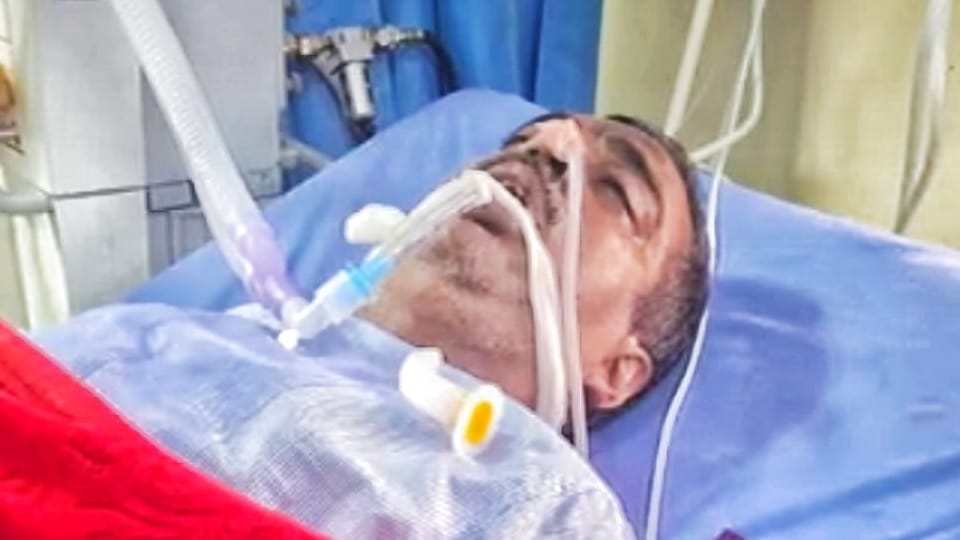 Passenger suffered heart attack in Ajmer-Amritsar Express, doctor saved life by giving CPR