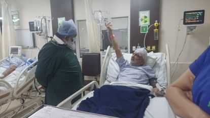 Haryana: Operation of Ambala city MLA successful, Minister Vij met him