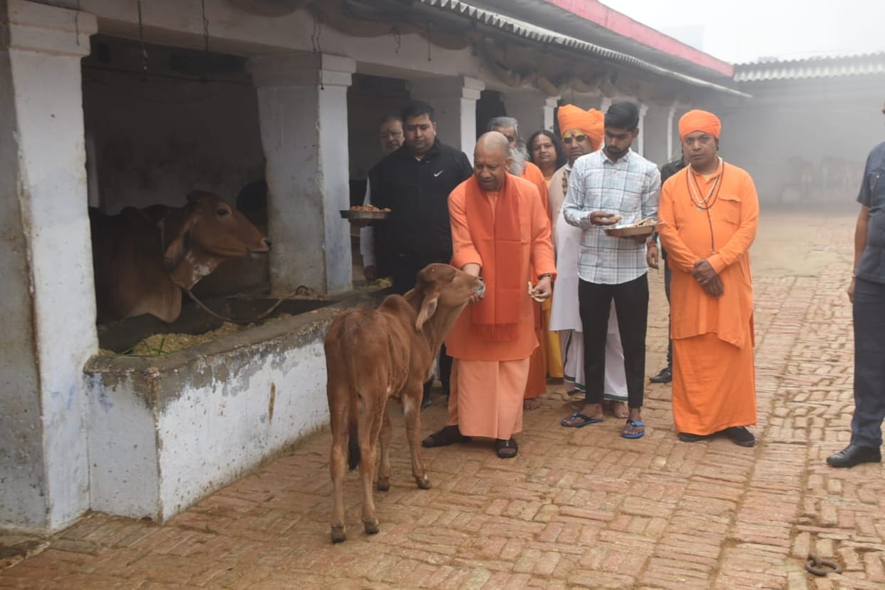 CM Yogi Adityanath offered prayer in Pateshwari temple in Balrampur.