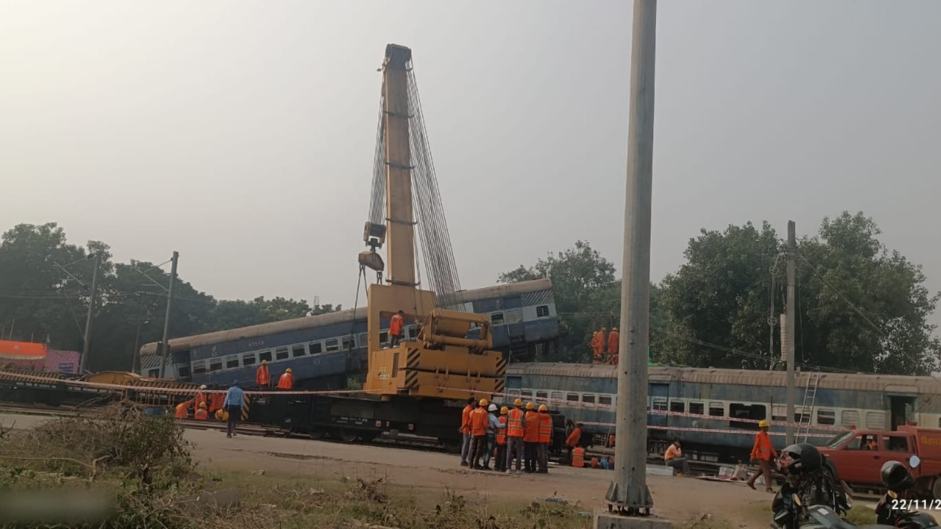 Munger Train Derail: Mock drill train accident, another coach climbed over another coach, 40 people injured