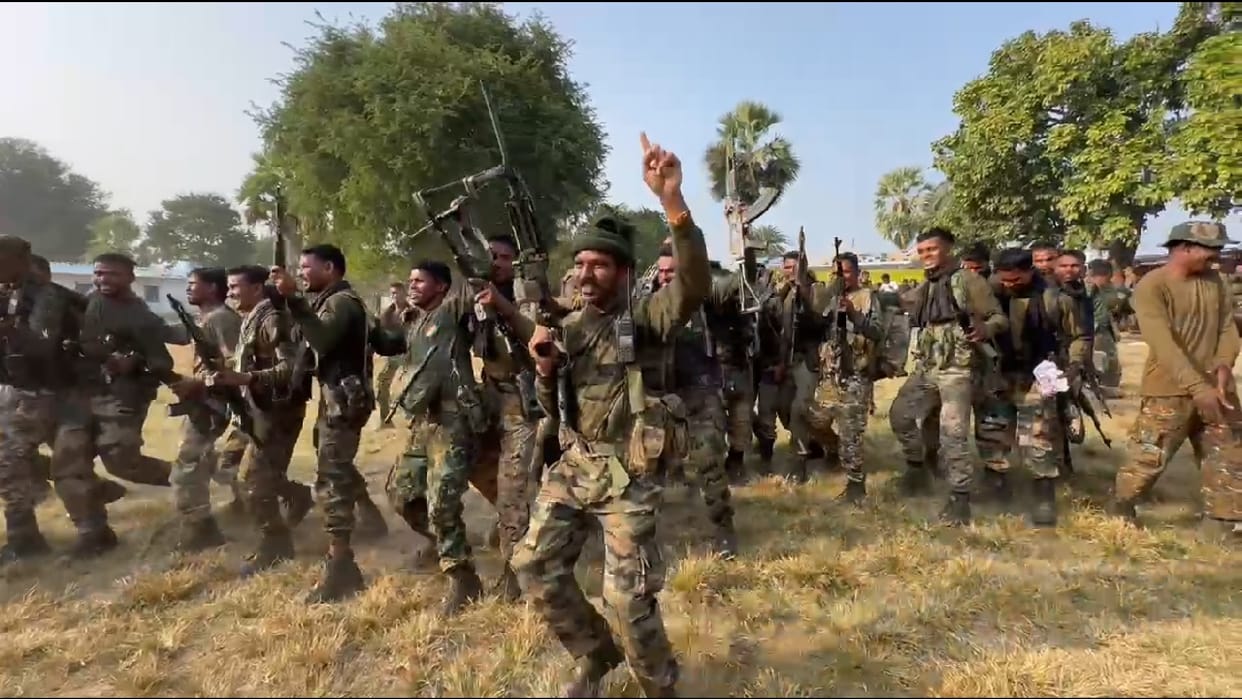 After Sukma encounter soldiers happily danced on folk songs with weapons