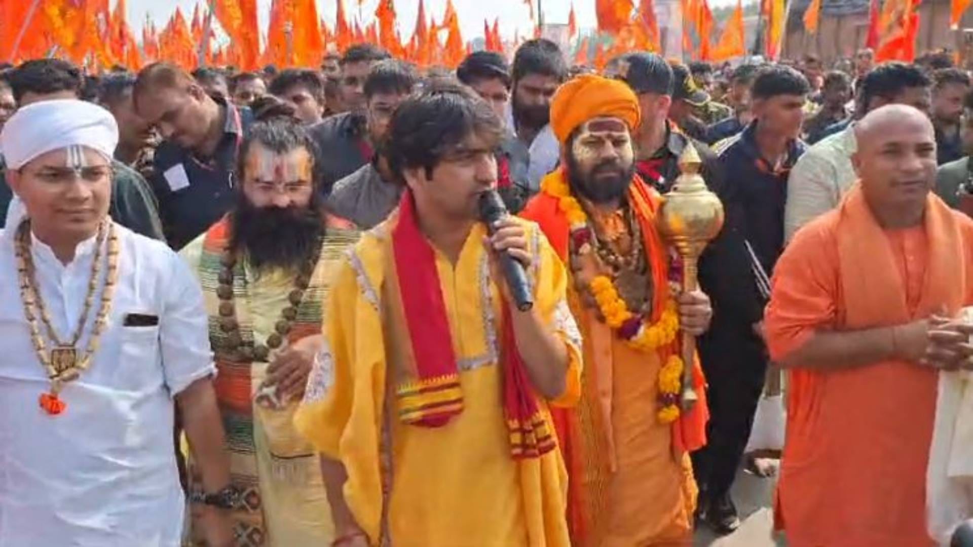 Bageshwar Dham Padyatra Kinnar Samaj in support of Hindu Rashtra said Children old young sacrificed Sanatan