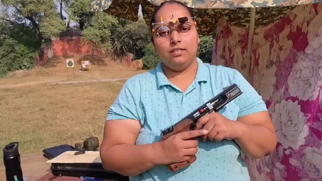 National shooter Neha returns to the field starts practice at the rifle club