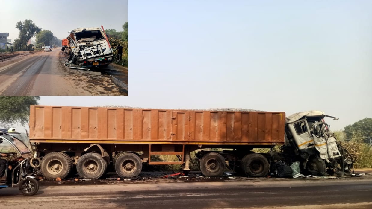 Raebareli: One dead, four injured in head-on collision between two dumpers in Rae Bareli