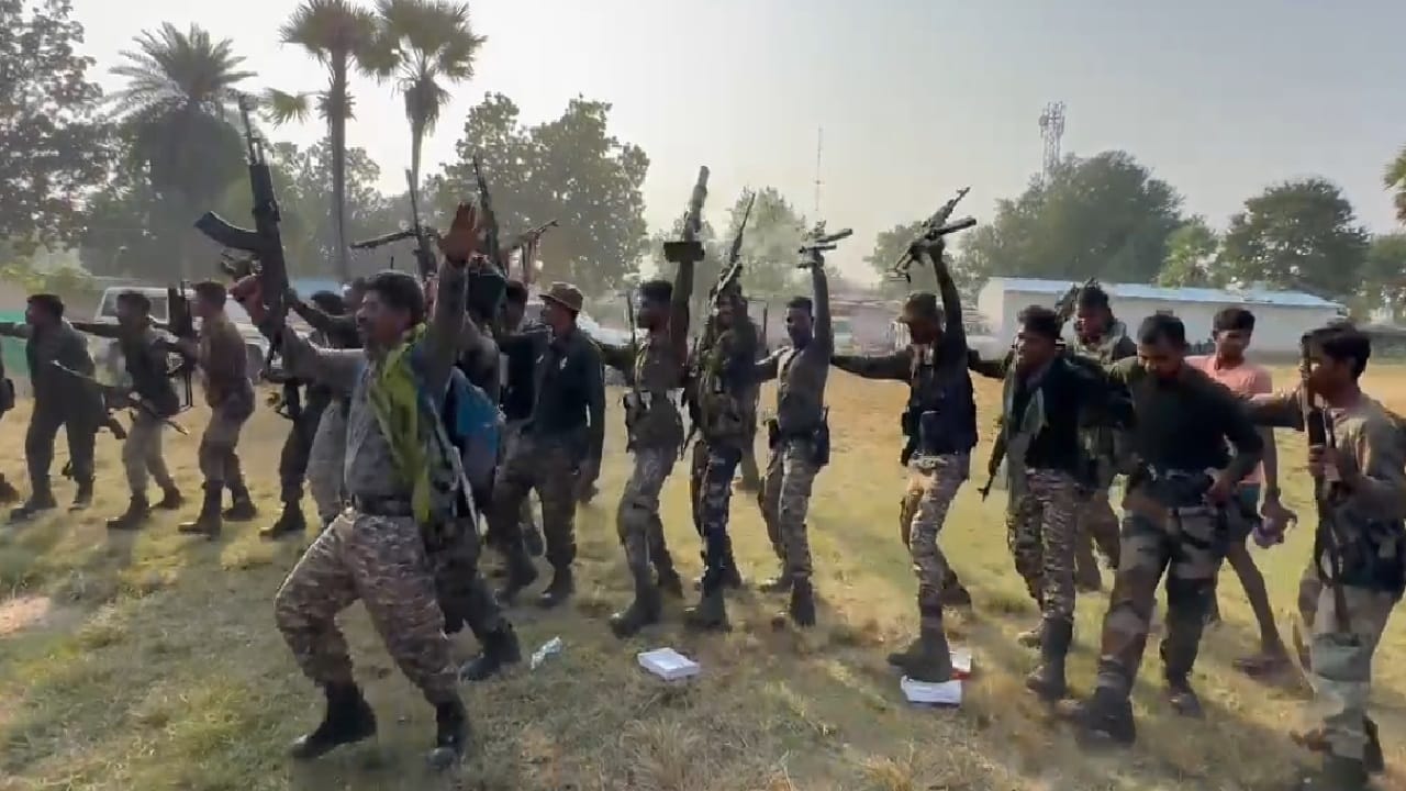 After Sukma encounter soldiers happily danced on folk songs with weapons