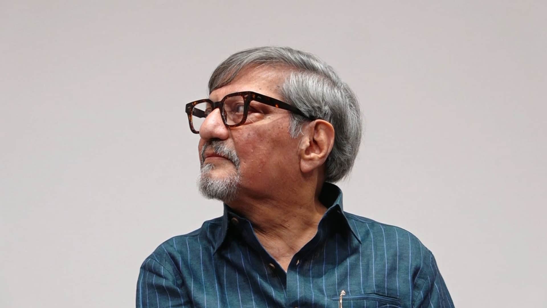 Nana patekar at launch of veteran artist amol palekar autobiography viewfinder a memoir shared thoughts