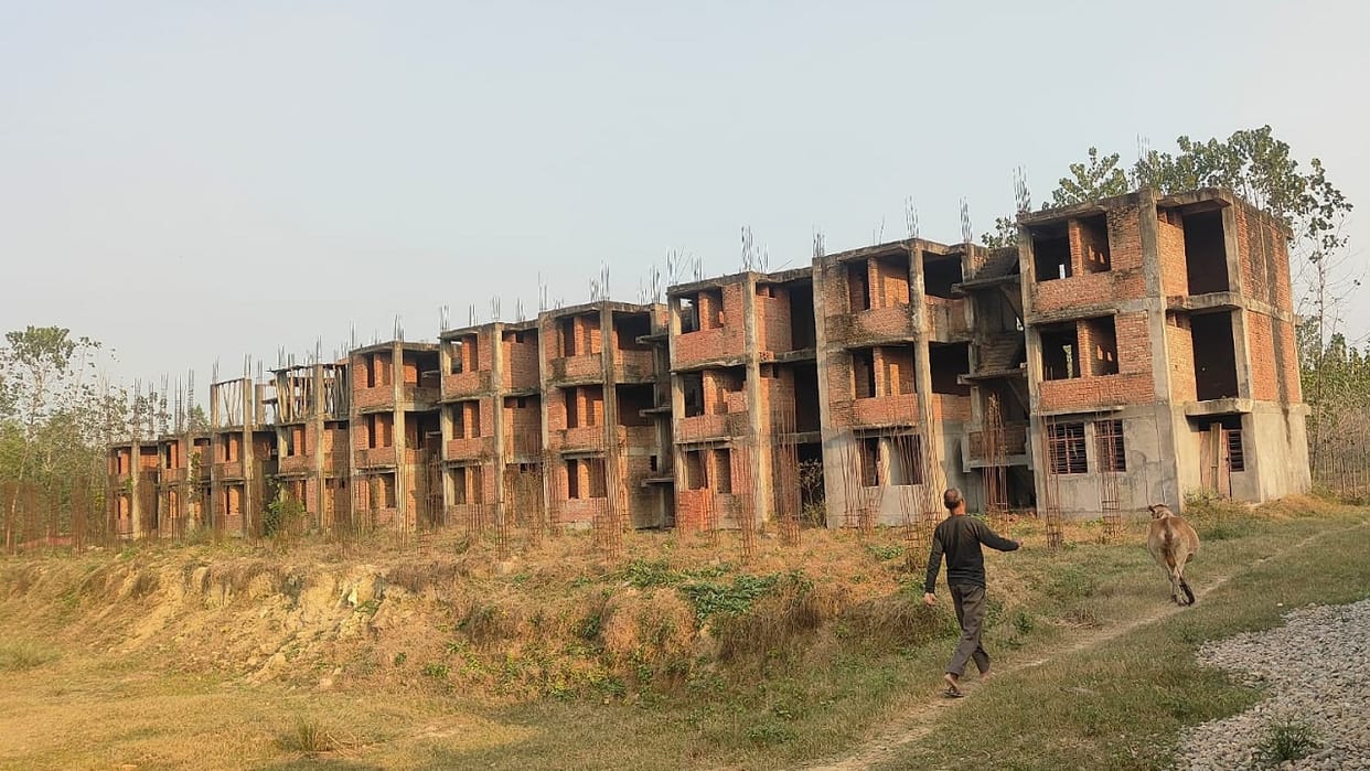Fatehpur Housing scheme wage scam case report filed against 10 officers and employees
