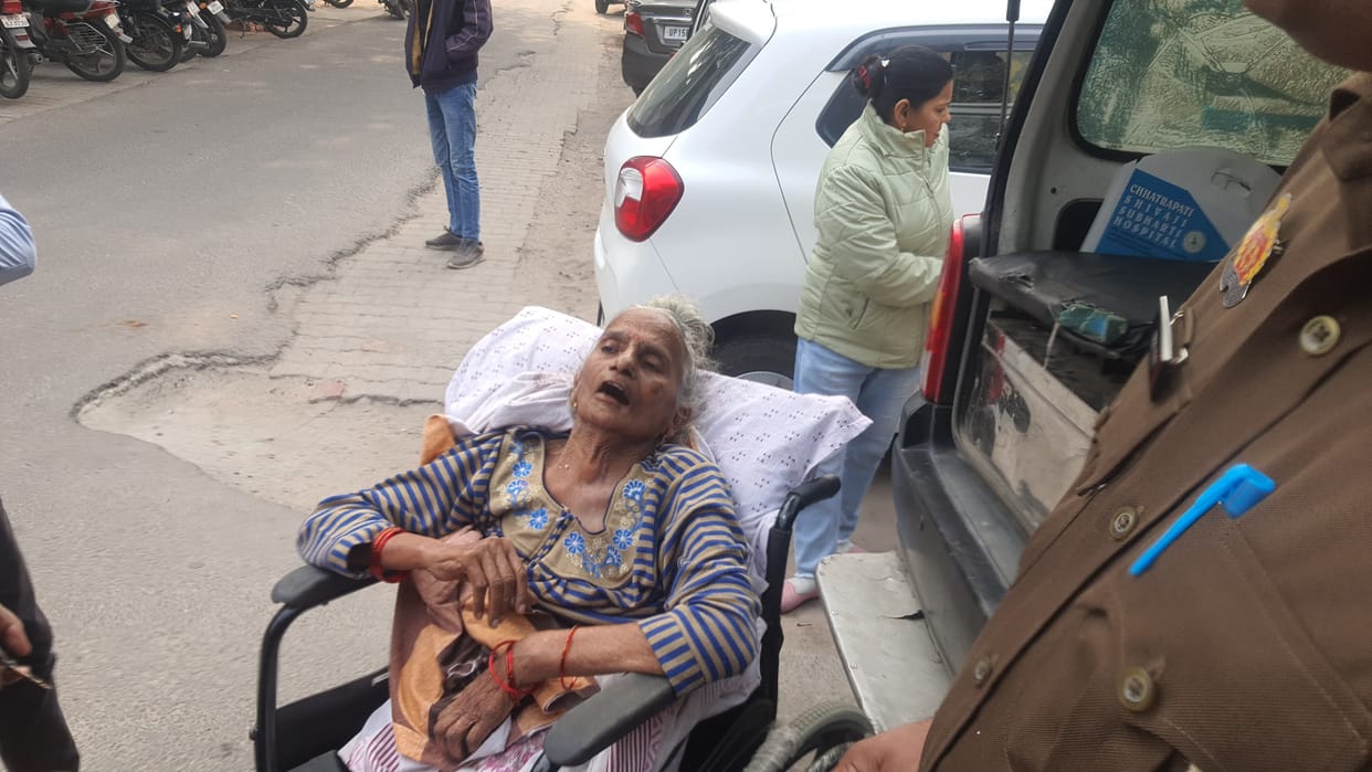 Meerut: Son brought his mother in an ambulance to get the house worth crores registered in his name