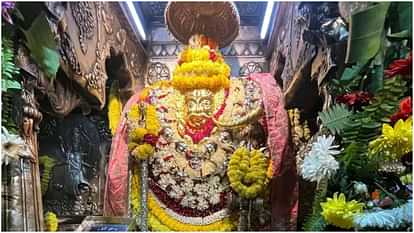 Cake cut sanctum sanctorum Kalbhairav varanasi Mahant boycott video viral on social media
