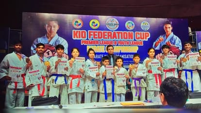 Sports Sonali played four nationals Kabaddi Varanasi champion scoring 18 points Read other news
