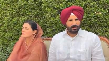 पत्नी के साथ राजा वड़िंग।