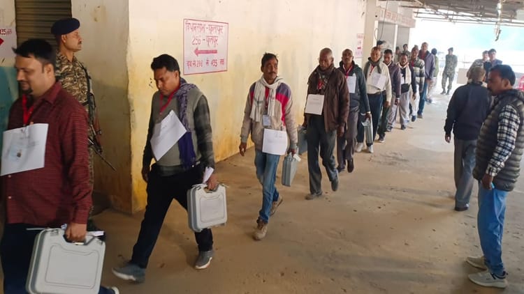 खबर शहर , Phulpur By Election Results Live: BJP प्रत्याशी दीपक पटेल 2097 वोटों से आगे, फूलपुर उपचुनाव के लिए मतगणना जारी – INA