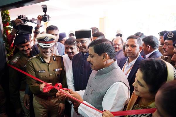 MP: Inauguration of 50 bed police hospital, CM said - Martyred soldiers lived the motto "Message of patriotism