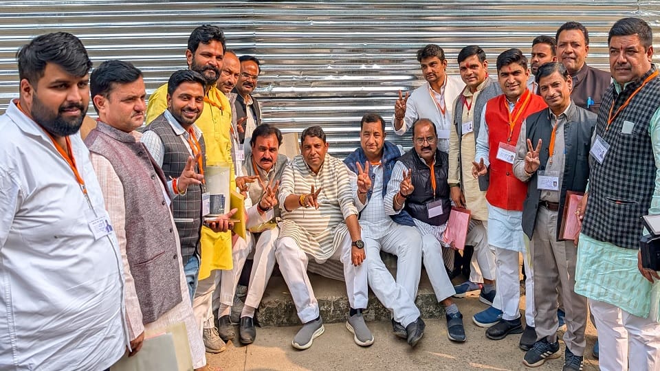 Ghaziabad Vidhan Sabha By Election Results Live Vote Counting Bjp Sanjeev Sharma SP Raj Jatav Chauhan News