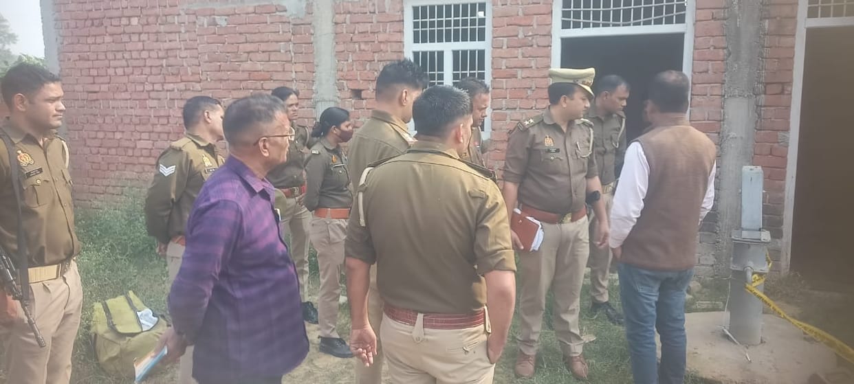 Bodies of teenagers found in farrukhabad suspicion of honor killing police engaged in investigation