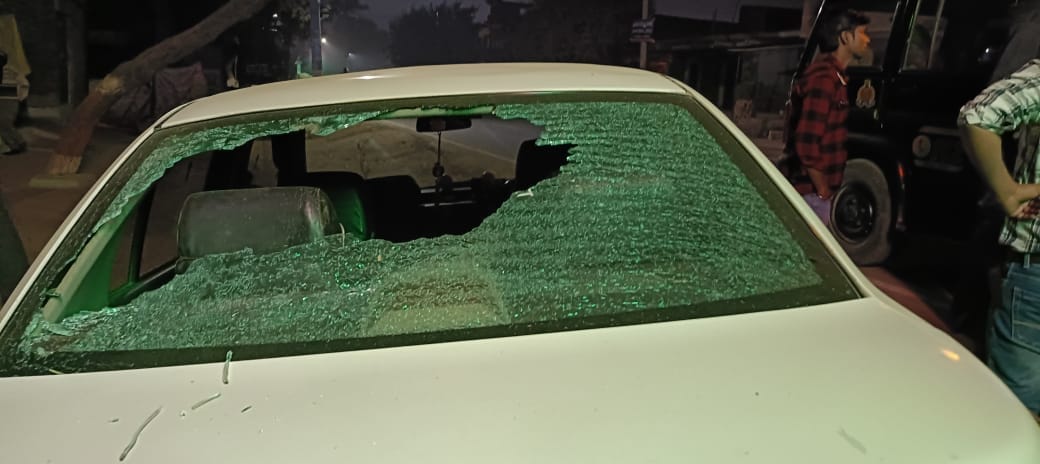 AK 47 gang attacks the wedding procession breaks windows of several vehicles misbehaves with women