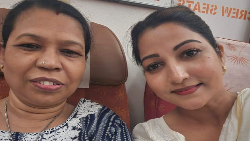 Amritsar girl saved life of female passenger by spiritual power in Air India flight