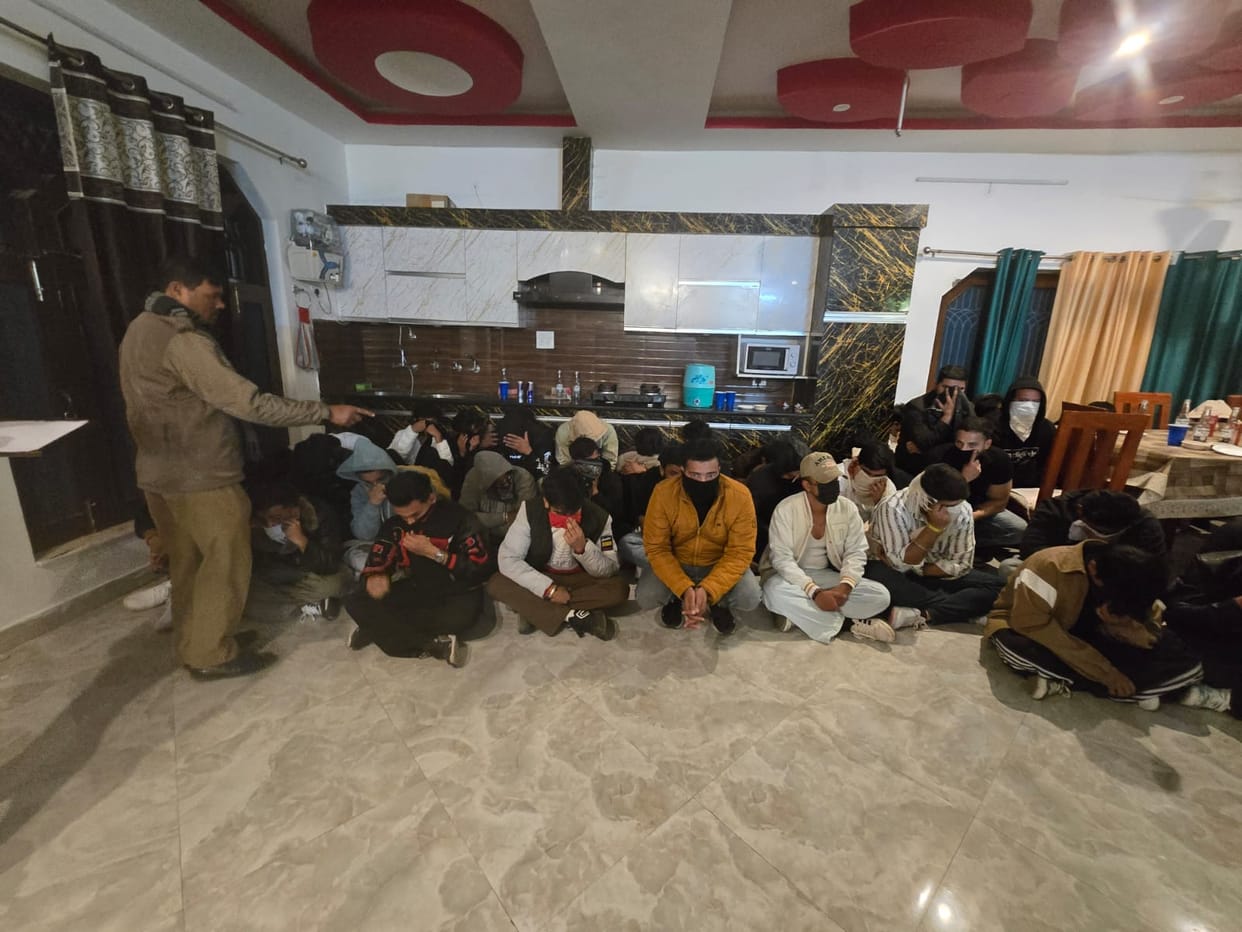 Dehradun News Excise and police raid in Ghaziawala Danda village 57 boys and girls caught doing illegal Party