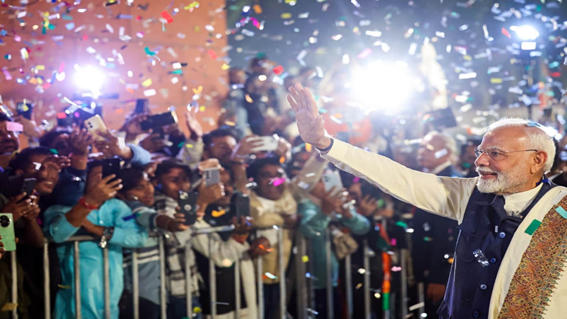 Celebrations on Mahayuti Maharashtra Victory BJP office Delhi PM Modi Rajnath Singh Amith Shah JP Nadda