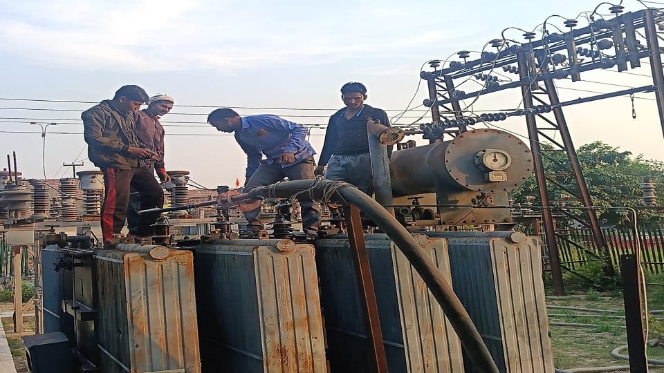 Stopped oil leakage from transformer, repaired damaged platforms