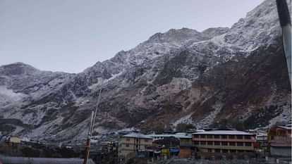 Snowfall in Badrinath Dham including Hemkund Sahib and Valley of Flowers Uttarakhand weather News