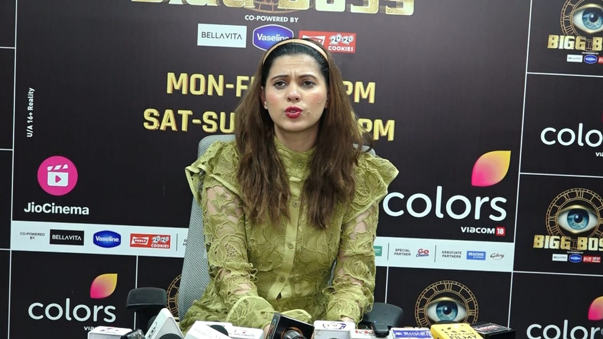 Bigg Boss 18 Contestant Alice Kaushik Talk About Relationship and Panic Attacks after Elimination