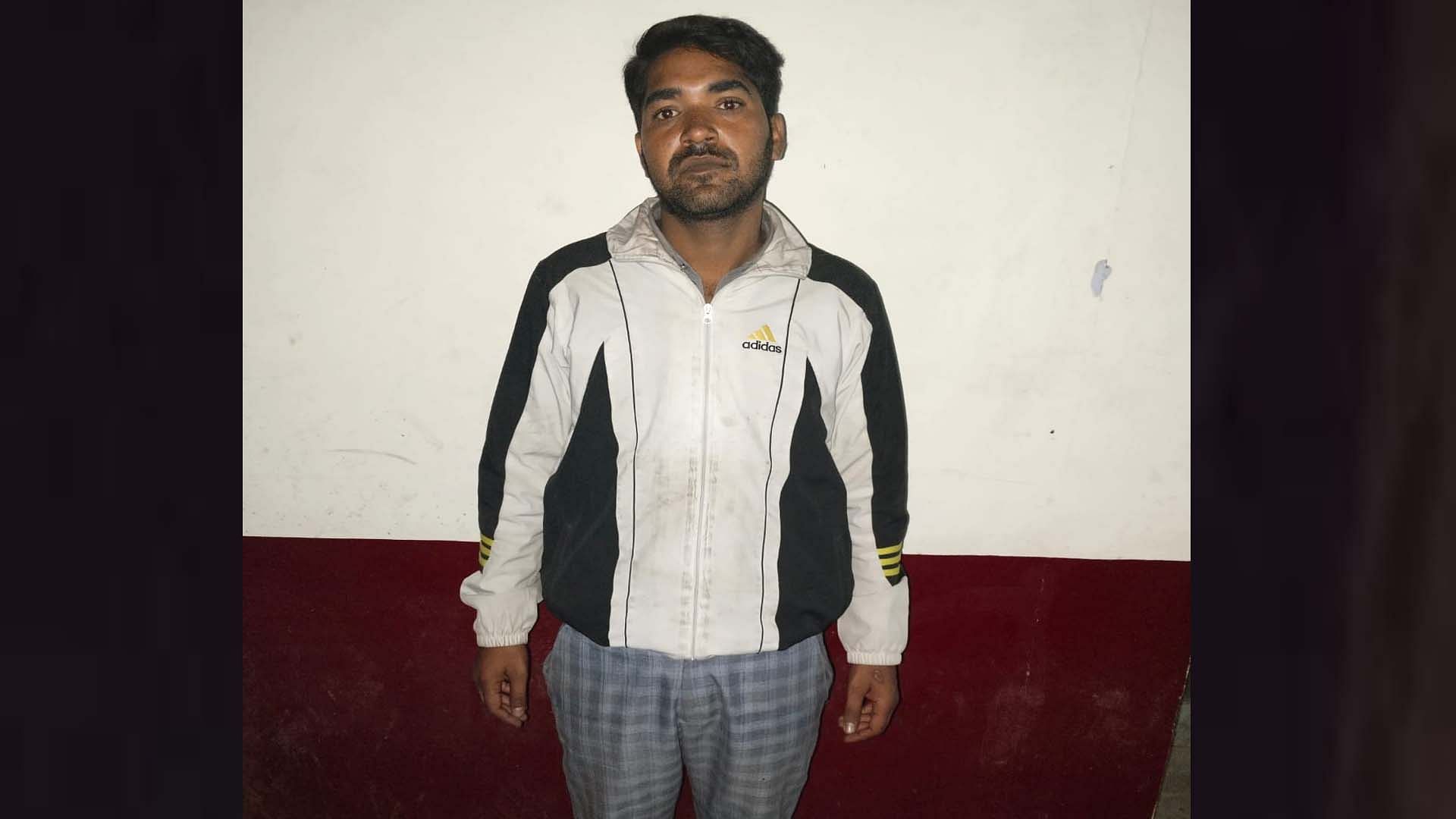 Hardoi: To fulfill his passion for chicken, a young man became a criminal, arrested