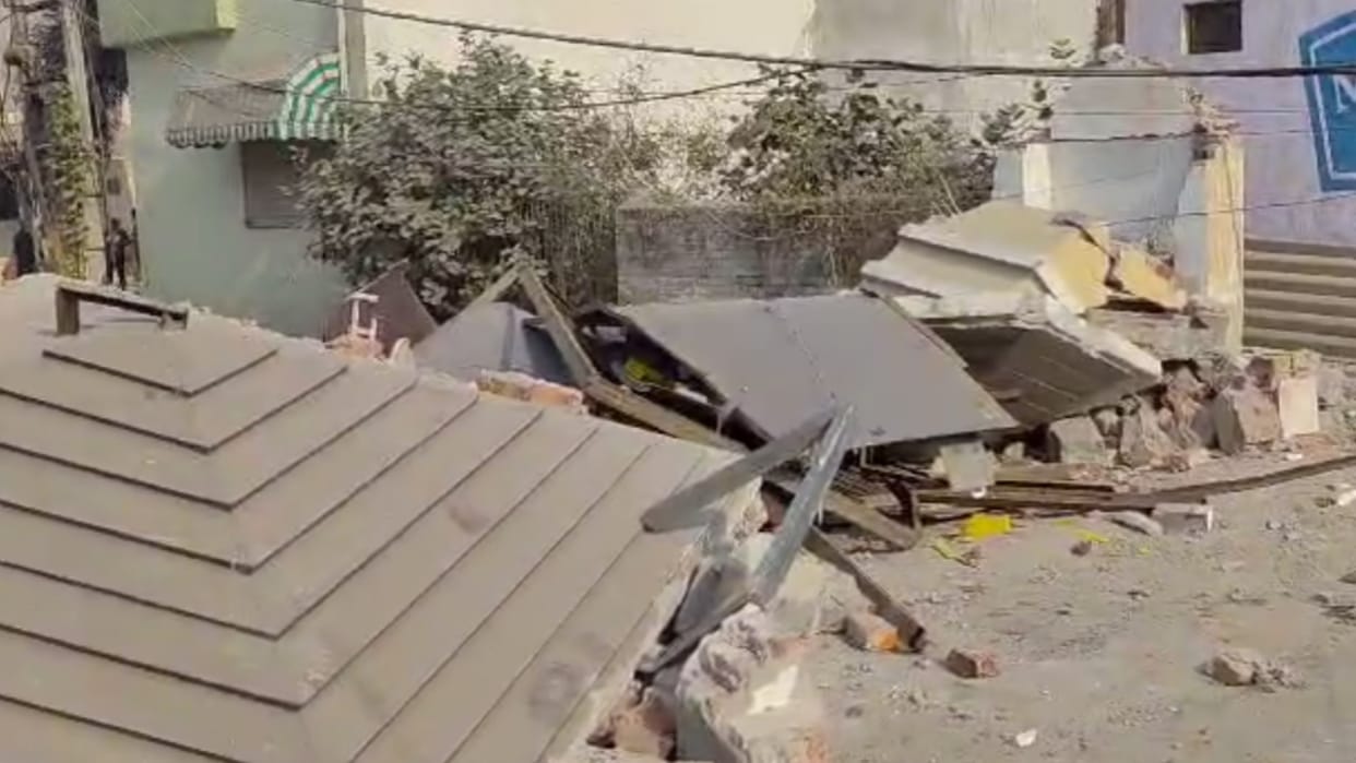 Gate along the wall of Rahon Road, Bhagya Homes and Jain Colony demolished in Ludhiana