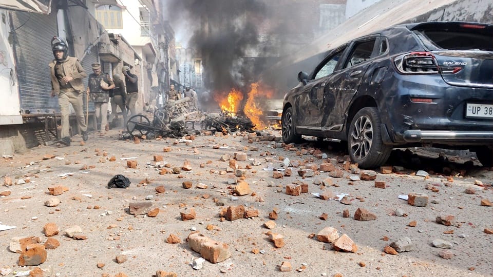 Sambhal violence: Women pelted stones in front of officers, DIG, DM and SP were the target