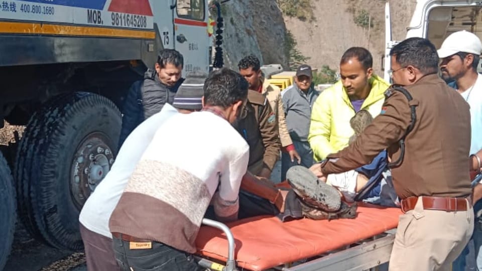 Rishikesh Badrinath Highway Accident Hydra crane and scooty collided near Teen Dhara one died